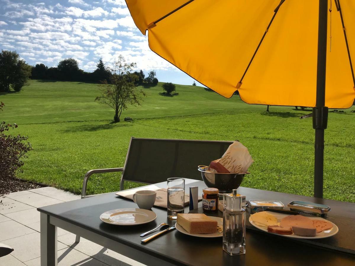 Chalet Alpenrose 134Qm Am Golfplatz 오버스타우펜 외부 사진